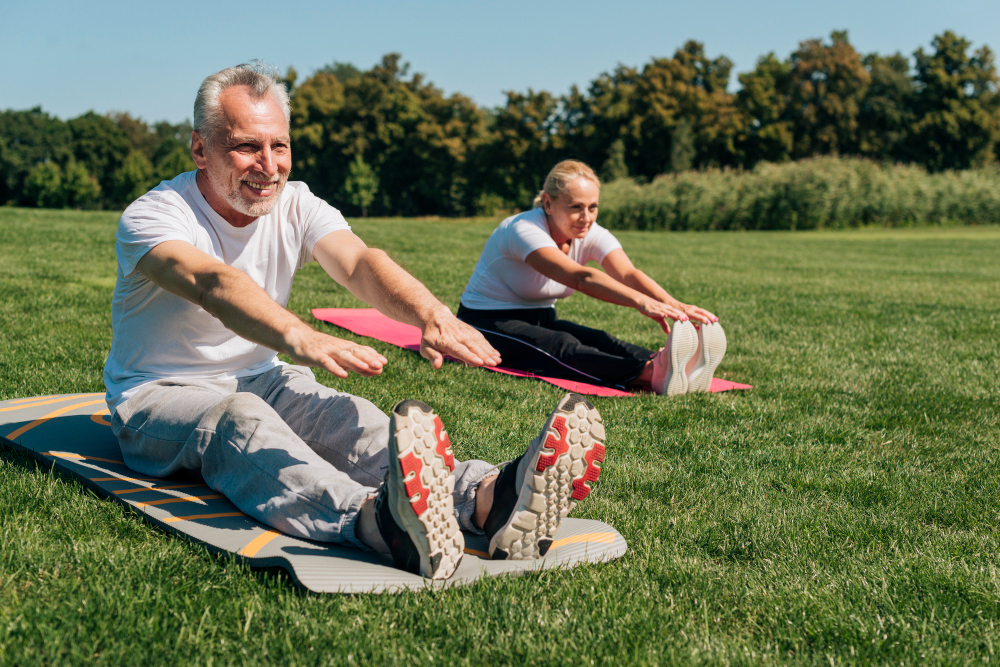 Как начать заниматься спортом после 60: советы для новичков